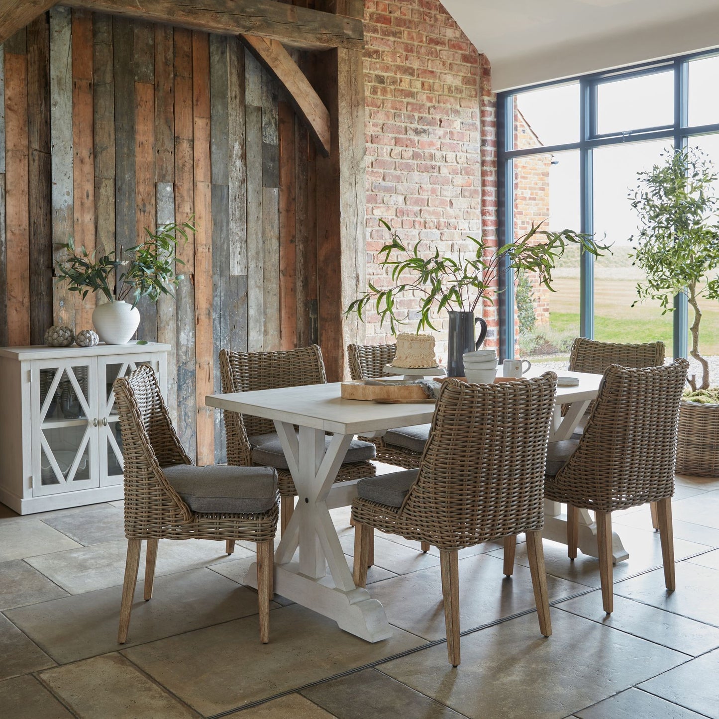 Seville Collection Outdoor Round Dining Chair