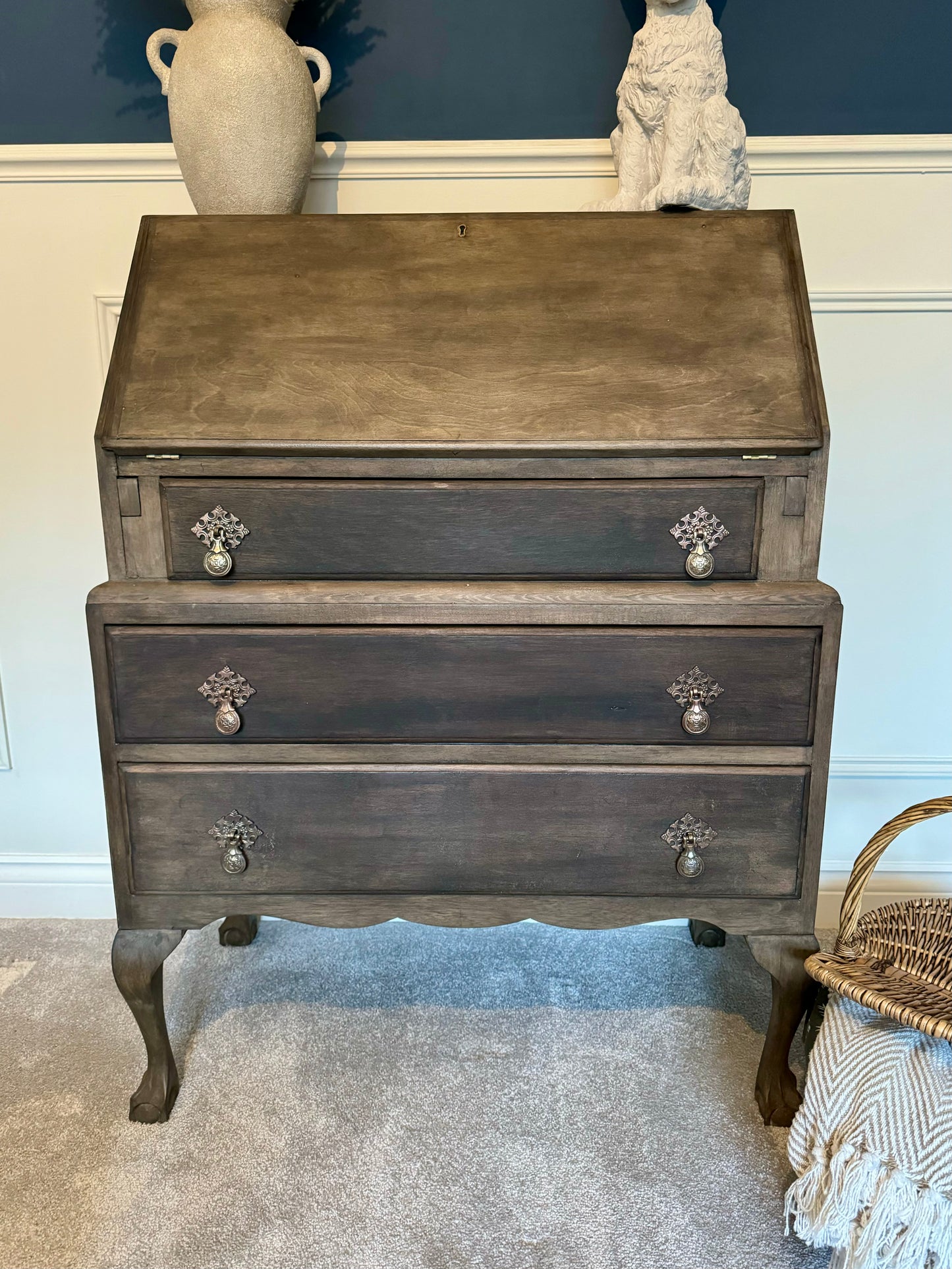 Refurbished Wooden Antique Bureau