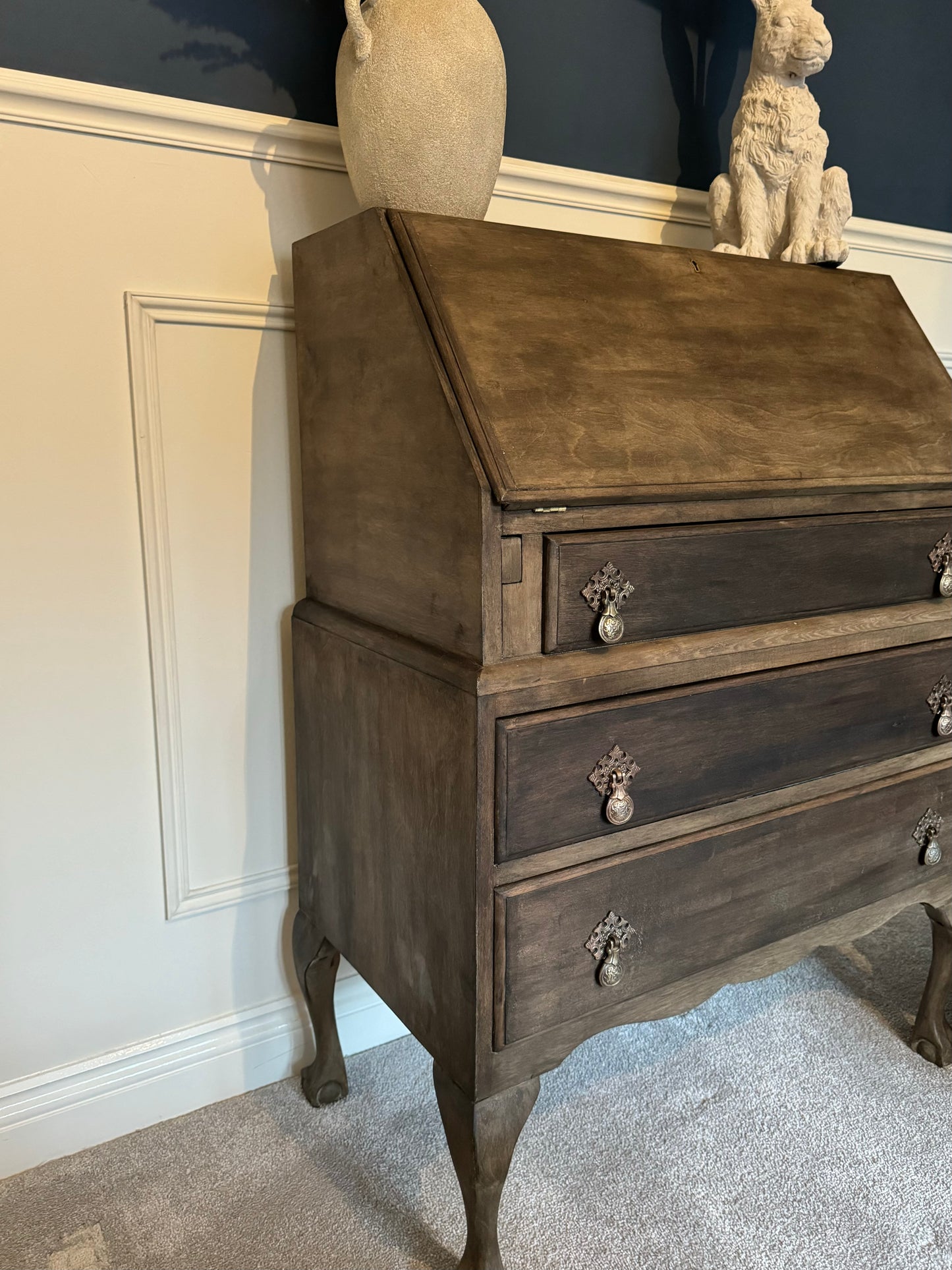 Refurbished Wooden Antique Bureau