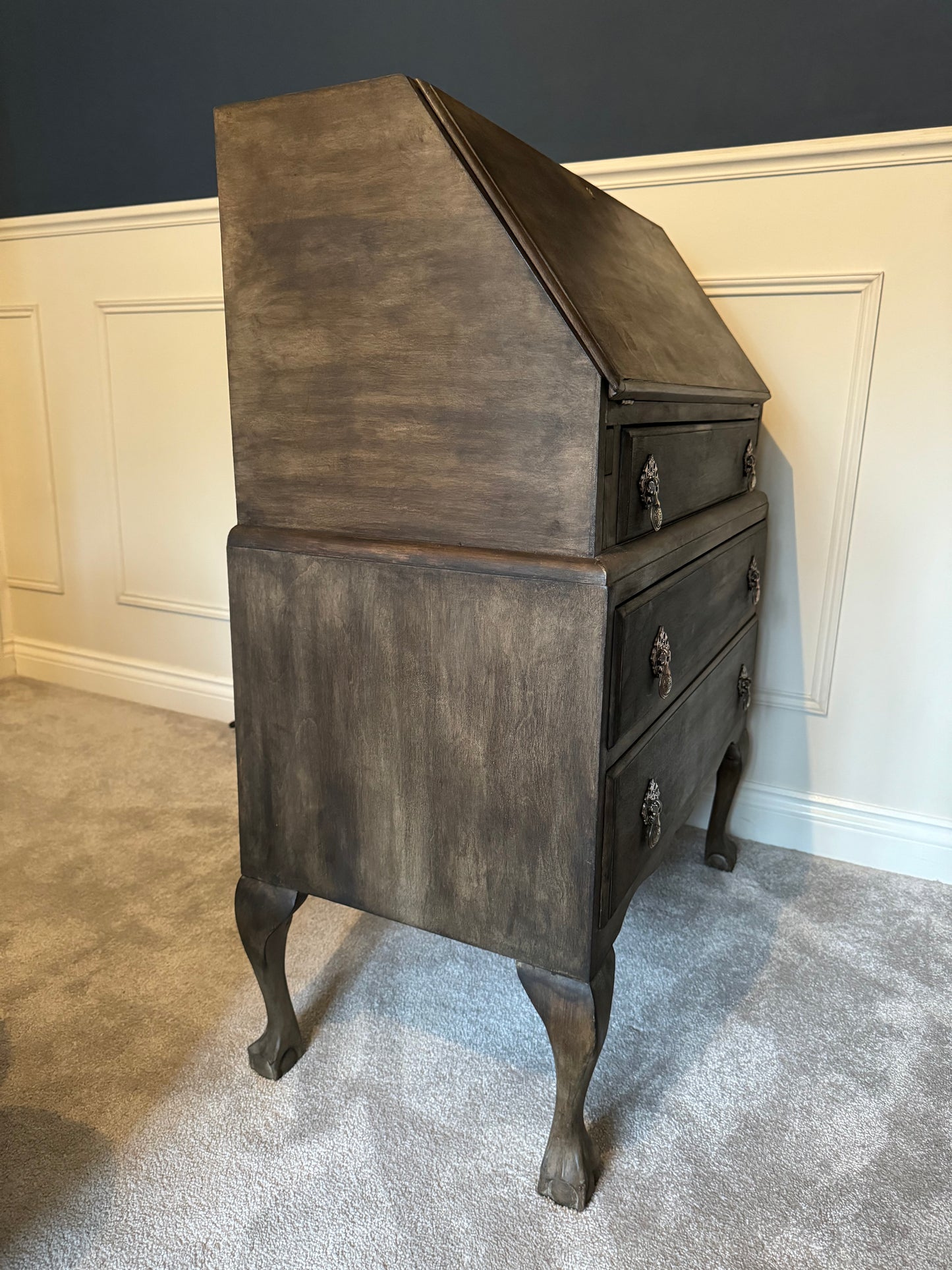 Refurbished Wooden Antique Bureau